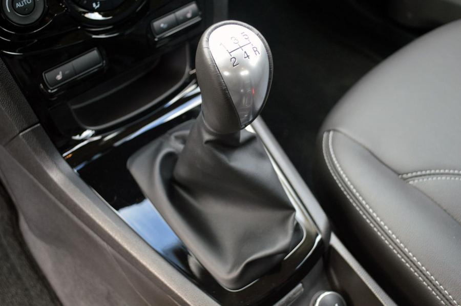  Ford Fiesta Titanium 2014 года  (фото 33 из 44)